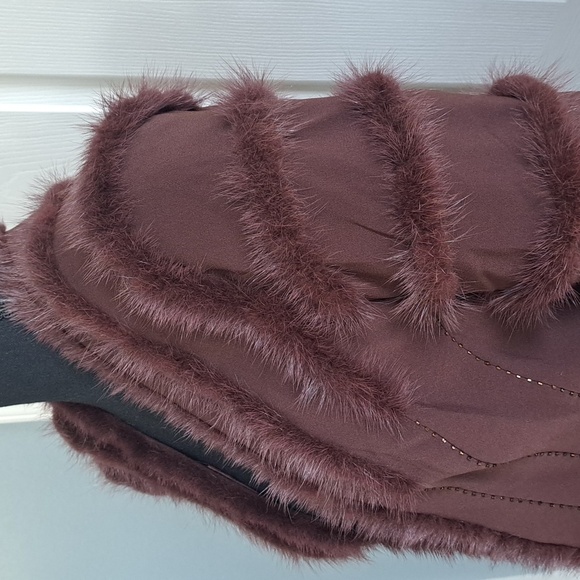 NWOT Champagne Italy Mink Faux Fur Trim Beaded Flowy Dressy Chic Jacket - Picture 4 of 9